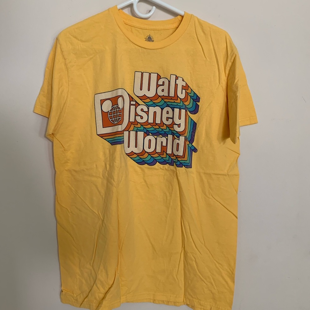 Disney tee yellow xl